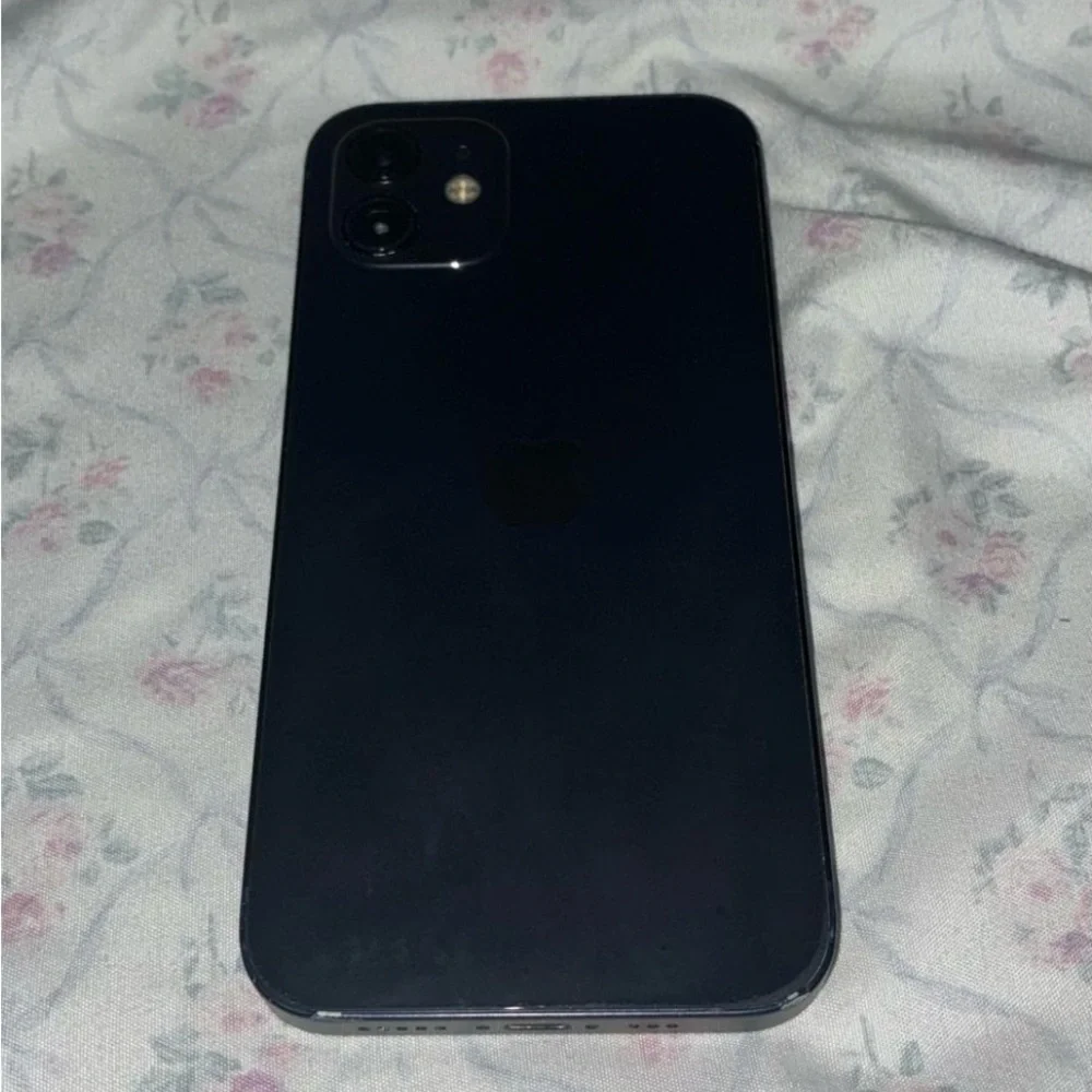 Apple iPhone Midnight Black